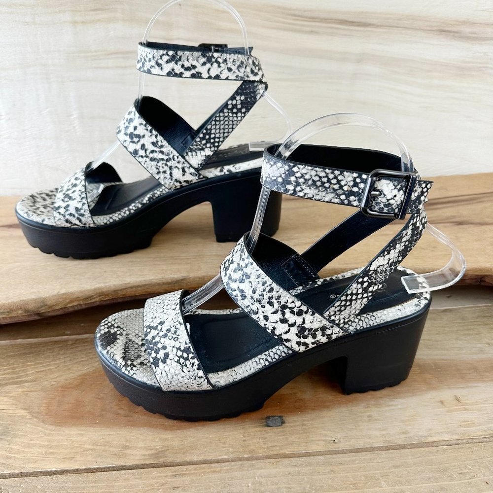 Qupid Snake Print Sandals New Without Box 6 Platf… - image 1